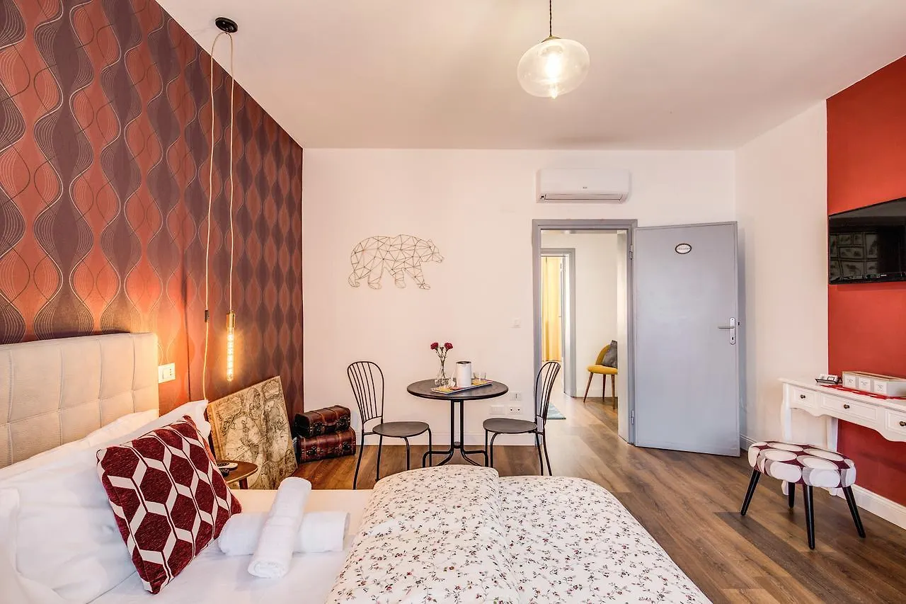 Πανσιόν Aweshomeitaly - Vintage Rooms Πίζα
