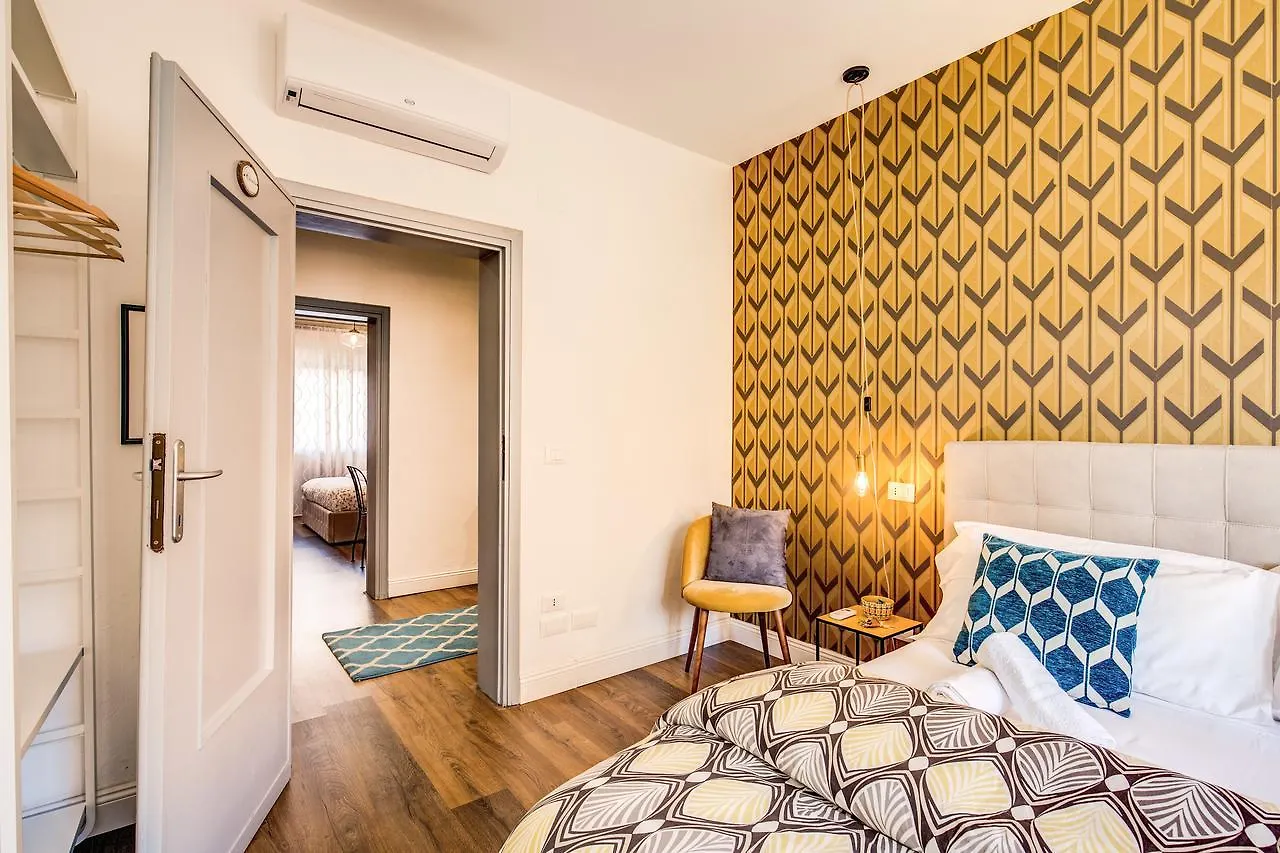 Aweshomeitaly - Vintage Rooms Πίζα 3*,