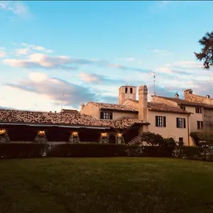 Antico Borgo Couette-café Castellaro (Lombardy)