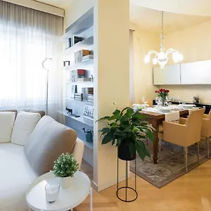 Apartment Foscolo 25