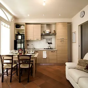 Apartment La Torre House By Tuscanywego